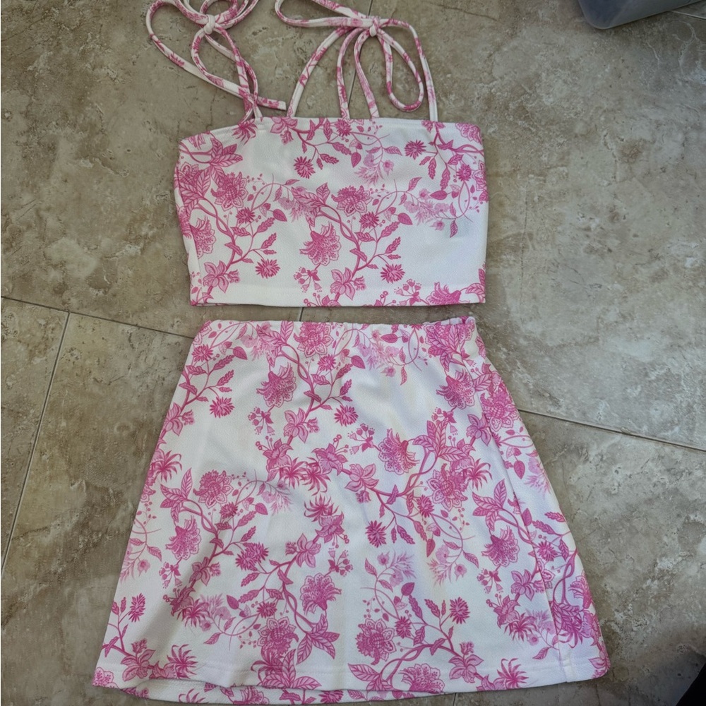 SHEIN Pink Floral Print 2 Piece Set